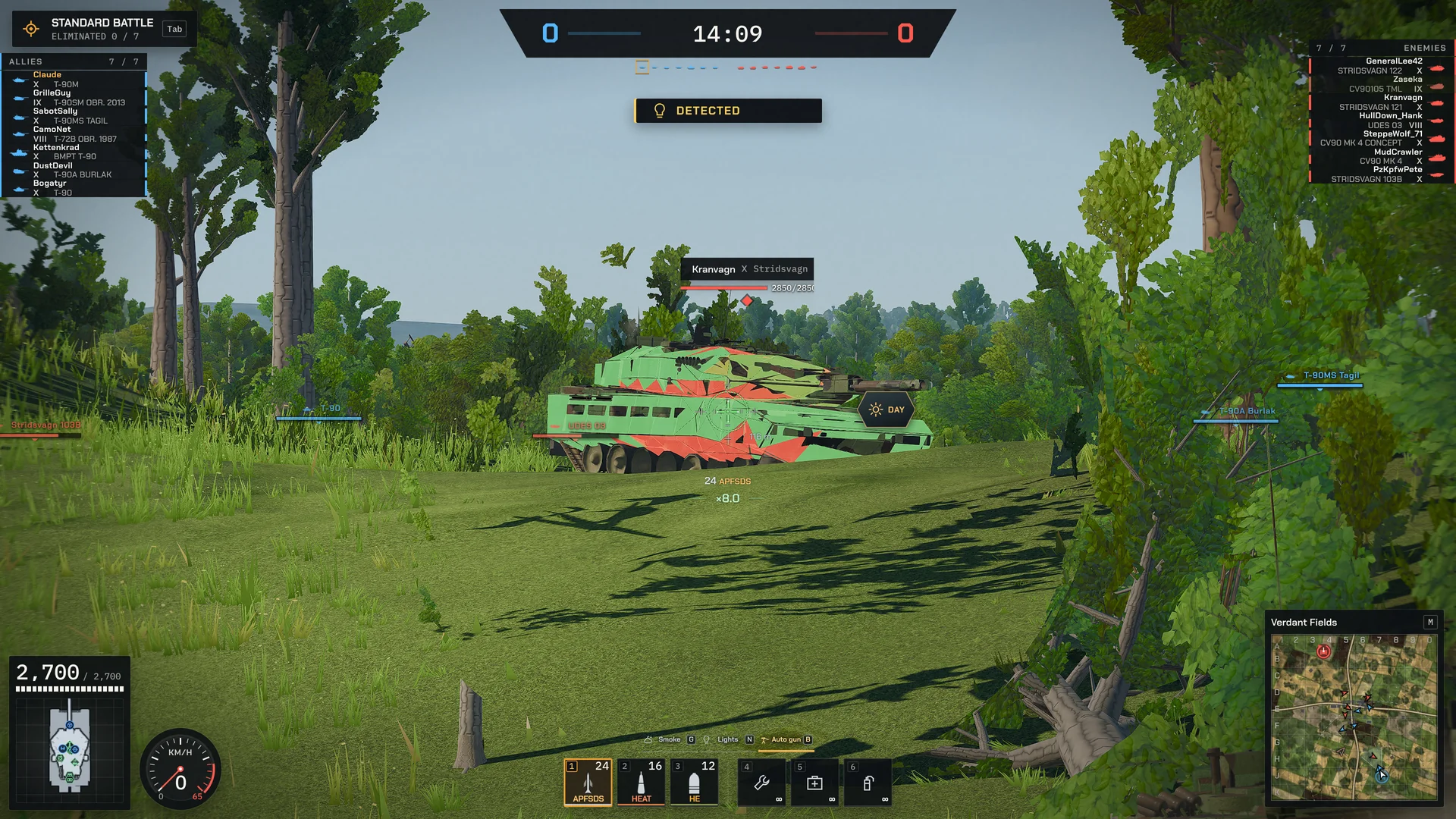 The armour overlay on an enemy tank: green where the loaded shell goes through, red where it will not