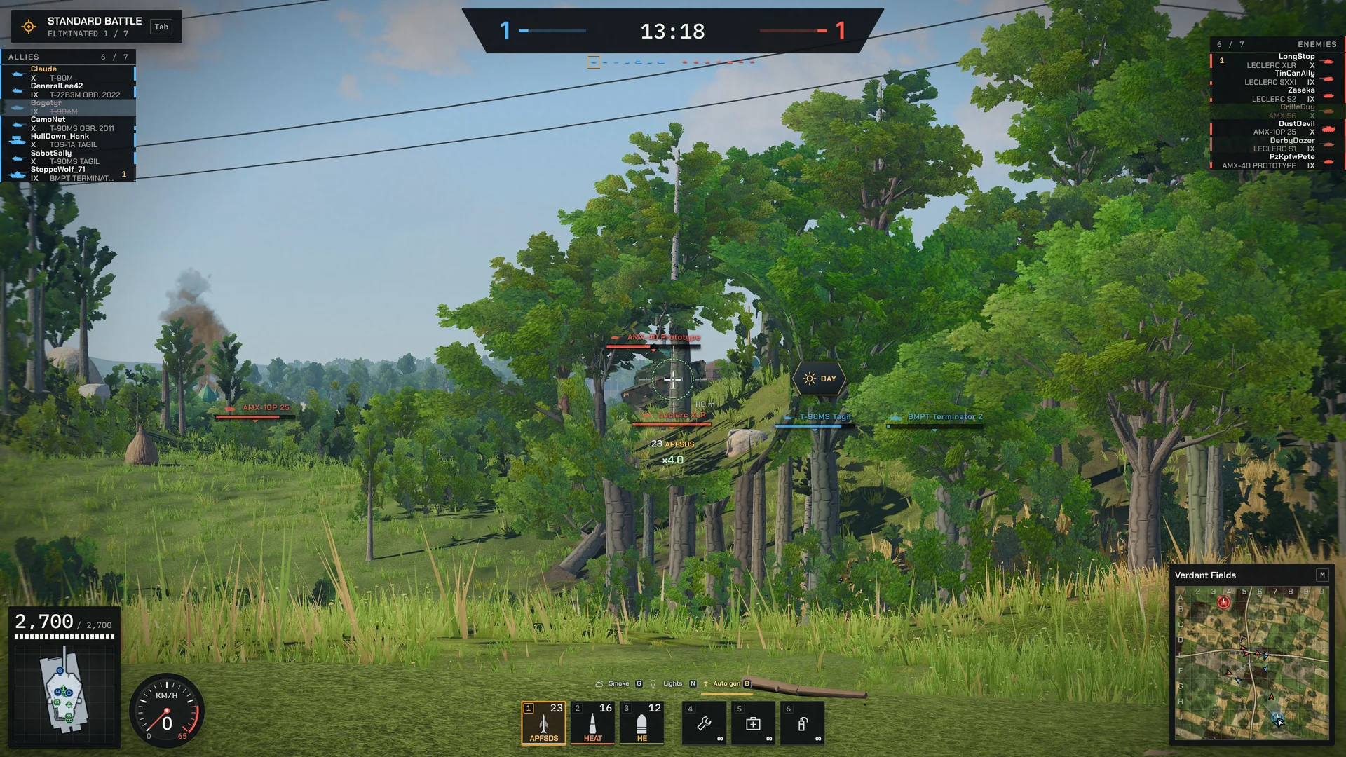 The gunner's sight at ×4 on an enemy across the field
